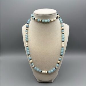 Elegant Beaded Necklace and Bracelet Set